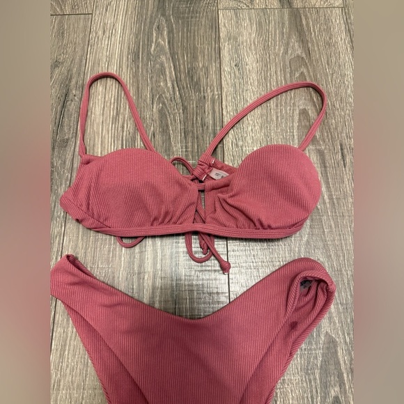 Zaful Women’s Dark Red Key Hole Bandeau Bikini Size S Cheeky Bottoms - Picture 2 of 6